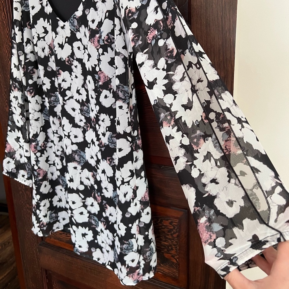 Floral Sheer Long Sleeve Dress - Picture 2 of 7